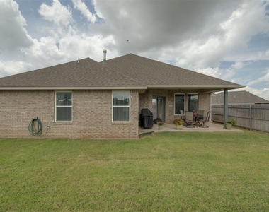18500 Summer Grove Avenue - Photo Thumbnail 27