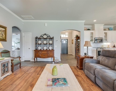 18500 Summer Grove Avenue - Photo Thumbnail 7