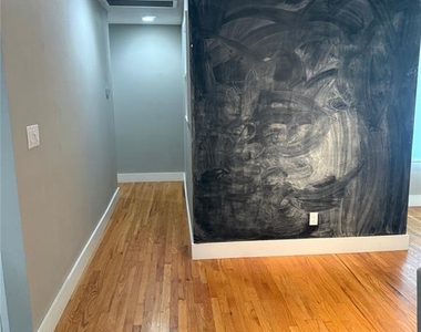1215 Westlawn Drive - Photo Thumbnail 16