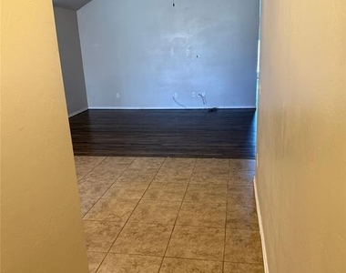 11600 Sw 9th Street - Photo Thumbnail 1