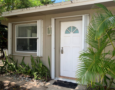 801 Sw 10th Street - Photo Thumbnail 4