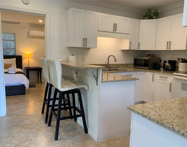 801 Sw 10th Street - Photo Thumbnail 14