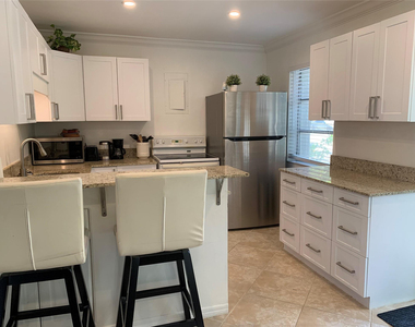 801 Sw 10th Street - Photo Thumbnail 15