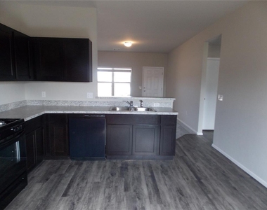 1841 Jack Rabbit Lane - Photo Thumbnail 4