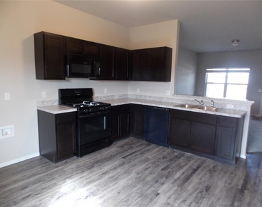 1841 Jack Rabbit Lane - Photo Thumbnail 2