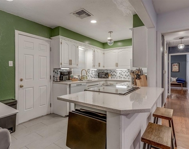 1009 Idaho Street - Photo Thumbnail 5
