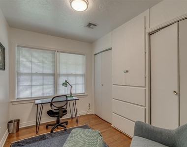 1009 Idaho Street - Photo Thumbnail 10