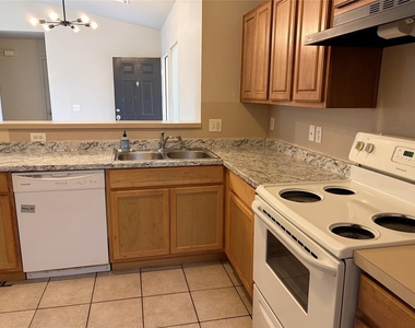 2704 Fennel Road - Photo Thumbnail 14