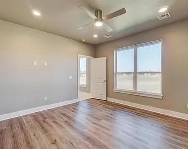 616 Abadan Drive - Photo Thumbnail 31