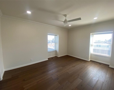 1114 Sherwood Lane - Photo Thumbnail 19