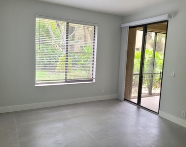 10535 Nw 10th Street - Photo Thumbnail 9