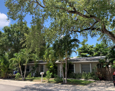 801 Sw 10th Street - Photo Thumbnail 30
