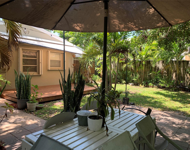 801 Sw 10th Street - Photo Thumbnail 27