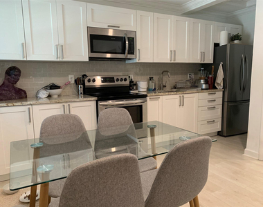 801 Sw 10th Street - Photo Thumbnail 3