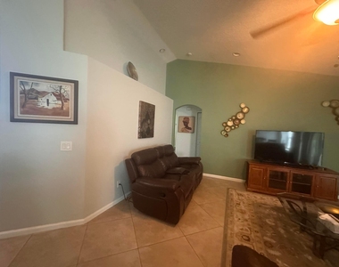 585 Sw Undallo Road - Photo Thumbnail 11