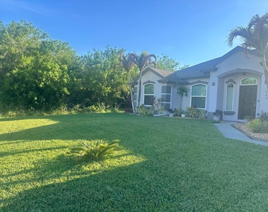 585 Sw Undallo Road - Photo Thumbnail 1