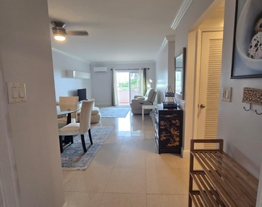 3201 Ne 14th St Causeway - Photo Thumbnail 4