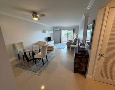 3201 Ne 14th St Causeway - Photo Thumbnail 2