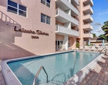 3201 Ne 14th St Causeway - Photo Thumbnail 14