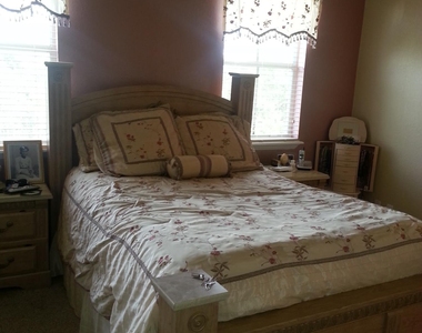 10012 Sw 23rd Street - Photo Thumbnail 4