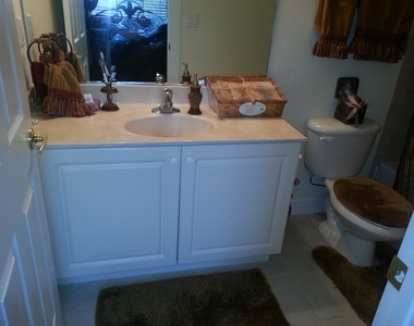 10012 Sw 23rd Street - Photo Thumbnail 5