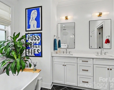 221 S Gardner Avenue - Photo Thumbnail 29