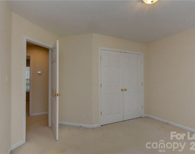 10496 Gunnison Lane - Photo Thumbnail 29