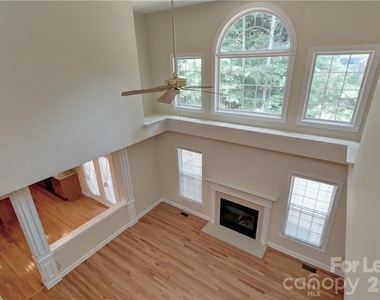 10496 Gunnison Lane - Photo Thumbnail 23