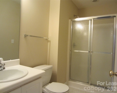 1615 Stroll Circle - Photo Thumbnail 6