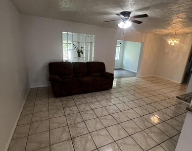 173 Se Fallon Drive - Photo Thumbnail 20