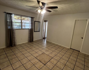 173 Se Fallon Drive - Photo Thumbnail 14