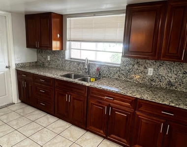 173 Se Fallon Drive - Photo Thumbnail 28