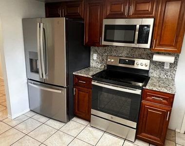 173 Se Fallon Drive - Photo Thumbnail 29