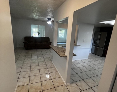 173 Se Fallon Drive - Photo Thumbnail 19