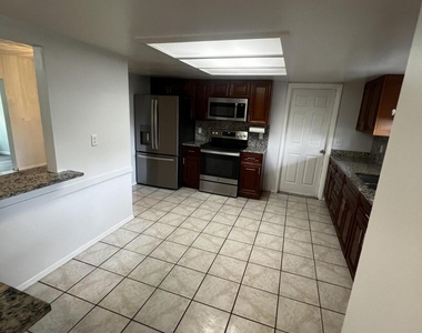 173 Se Fallon Drive - Photo Thumbnail 24