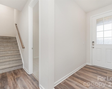 114 Marron Drive - Photo Thumbnail 4