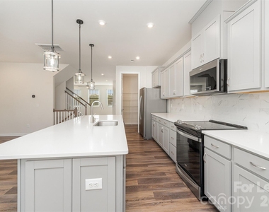 114 Marron Drive - Photo Thumbnail 12