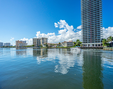 1801 S Ocean Drive - Photo Thumbnail 29