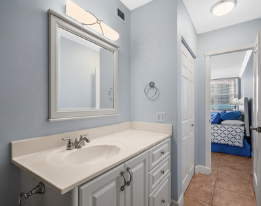 1801 S Ocean Drive - Photo Thumbnail 6