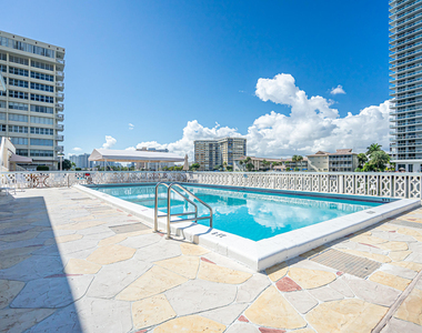 1801 S Ocean Drive - Photo Thumbnail 27
