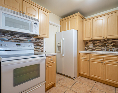 1801 S Ocean Drive - Photo Thumbnail 10