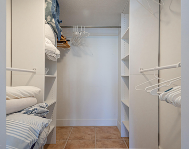 1801 S Ocean Drive - Photo Thumbnail 16