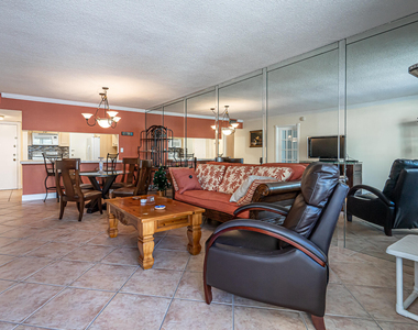 1801 S Ocean Drive - Photo Thumbnail 11