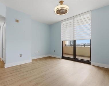 110 N Federal Highway - Photo Thumbnail 4