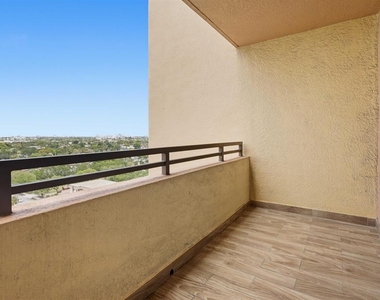 110 N Federal Highway - Photo Thumbnail 15