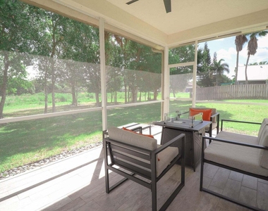 3129 Sw Solitaire Palm Drive - Photo Thumbnail 17