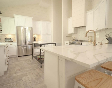 3129 Sw Solitaire Palm Drive - Photo Thumbnail 8