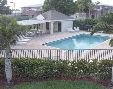 3129 Sw Solitaire Palm Drive - Photo Thumbnail 24