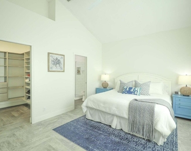3129 Sw Solitaire Palm Drive - Photo Thumbnail 12