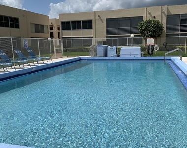 3212 Strawflower Way - Photo Thumbnail 15